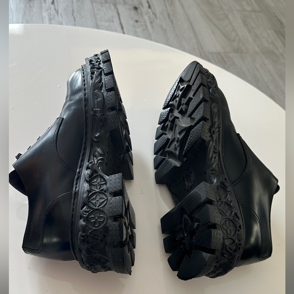 1AAZ4U men’s Louis Vuitton to be shoes, gentle condition
LV Baroque Derby - Picture 7 of 15